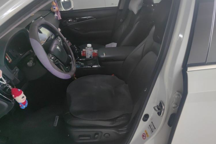 Used Toyota Crown 2015 2.0T Fashion Edition Left Front Seat