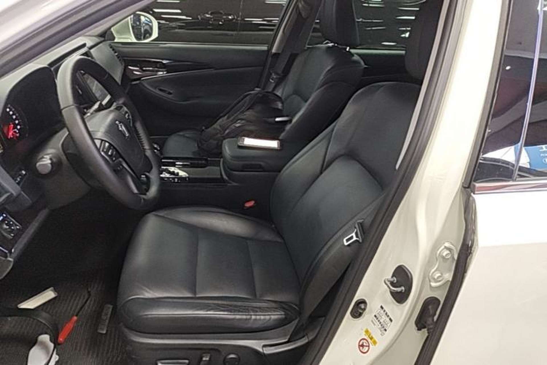 Used Toyota Crown 2015 2.0T Fashion Edition Left Front Seat