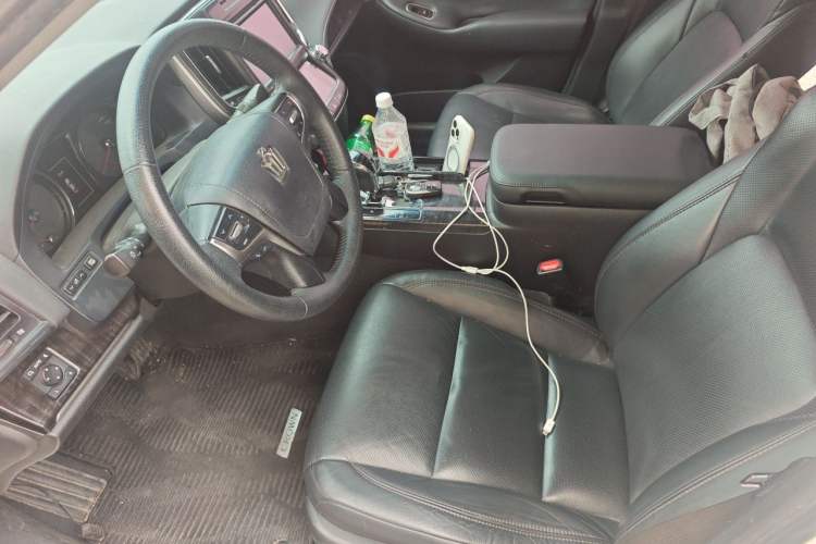 Used Toyota Crown 2015 2.0T Fashion Edition Left Front Seat