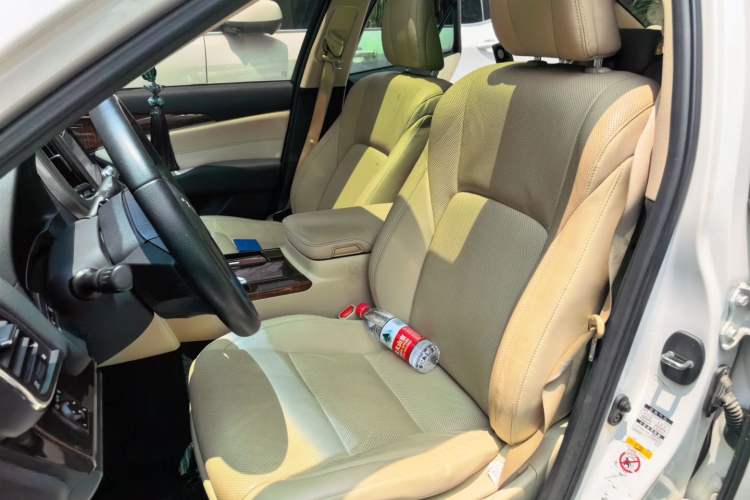 Used Toyota Crown 2015 2.0T Fashion Edition Left Front Seat