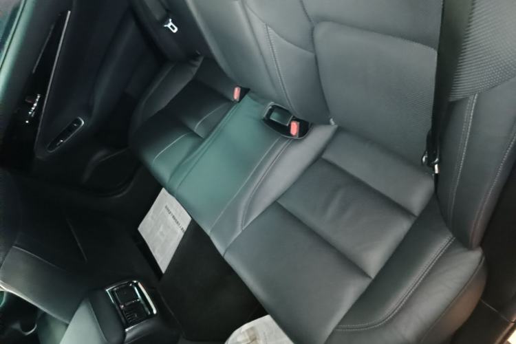 Used Toyota Crown 2015 2.0T Fashion Edition Left Rear Seat