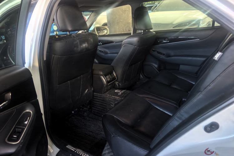 Used Toyota Crown 2015 2.0T Fashion Edition Left Rear Seat
