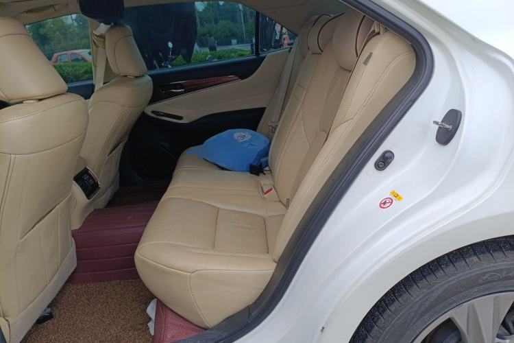 Used Toyota Crown 2015 2.0T Fashion Edition Left Rear Seat