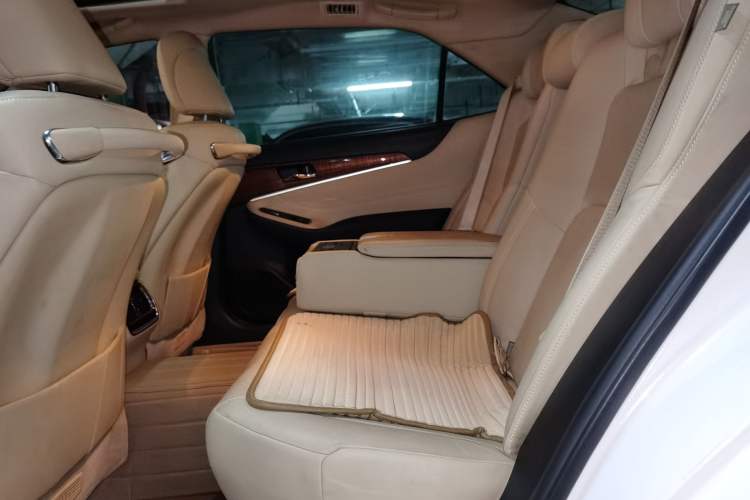 Used Toyota Crown 2015 2.5L Luxury Edition Left Rear Seat