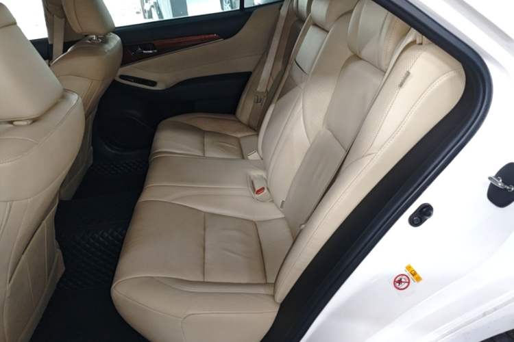 Used Toyota Crown 2015 2.5L Smart Edition Left Rear Seat