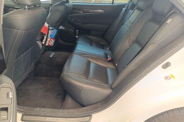 Used Toyota Crown 2015 2.5L Smart Edition Left Rear Seat