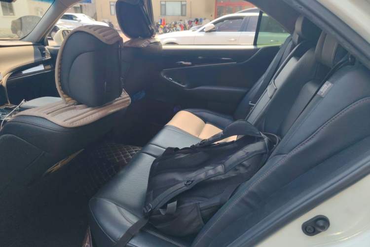 Used Toyota Crown 2015 2.0T Fashion Edition Left Rear Seat