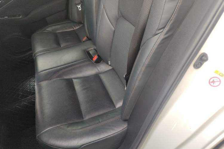 Used Toyota Crown 2015 2.0T Fashion Edition Left Rear Seat