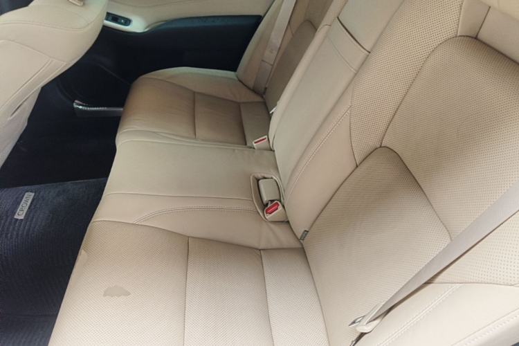 Used Toyota Crown 2015 2.0T Fashion Edition Left Rear Seat