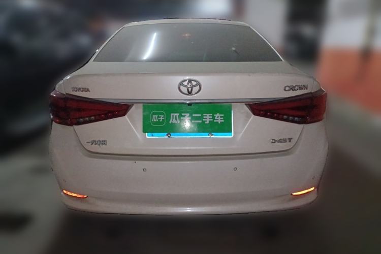 Used Toyota Crown 2015 2.0T Fashion Edition Rear