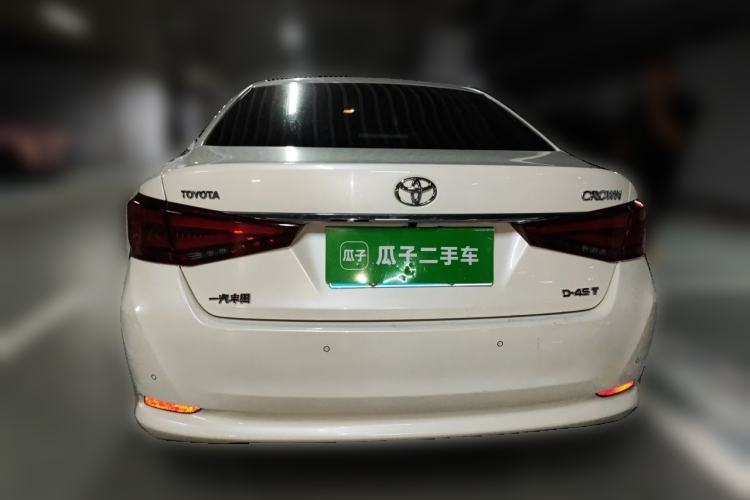 Used Toyota Crown 2015 2.0T Fashion Edition Rear