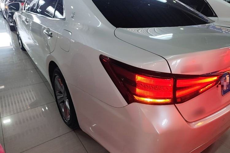 Used Toyota Crown 2015 2.0T Fashion Edition Rear Left 45 Deg