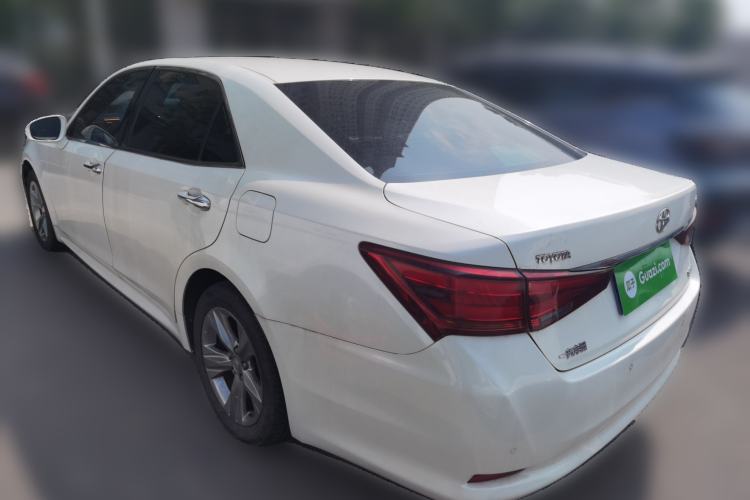 Used Toyota Crown 2015 2.0T Fashion Edition Rear Left 45 Deg