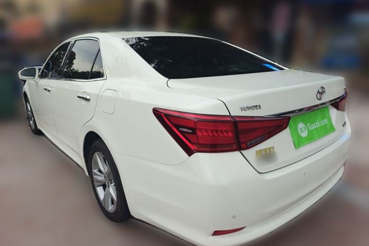 Used Toyota Crown 2015 2.0T Fashion Edition Rear Left 45 Deg