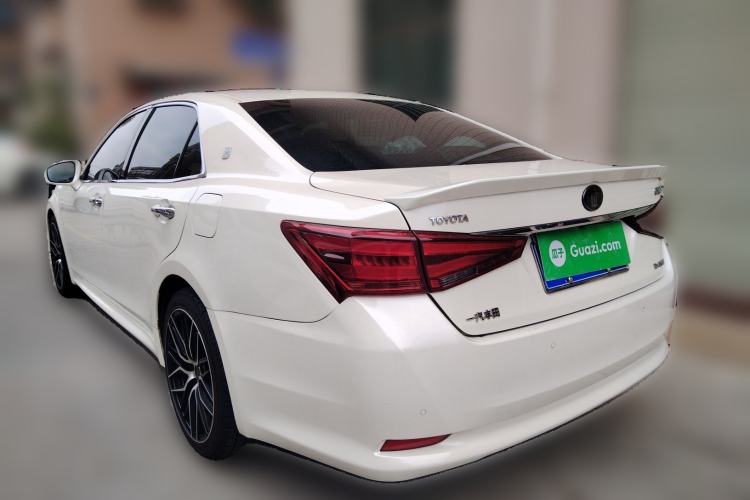 Used Toyota Crown 2015 2.0T Elite Edition Rear Left 45 Deg