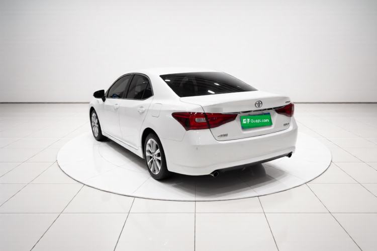Used Toyota Crown 2015 2.0T Fashion Edition Rear Left 45 Deg
