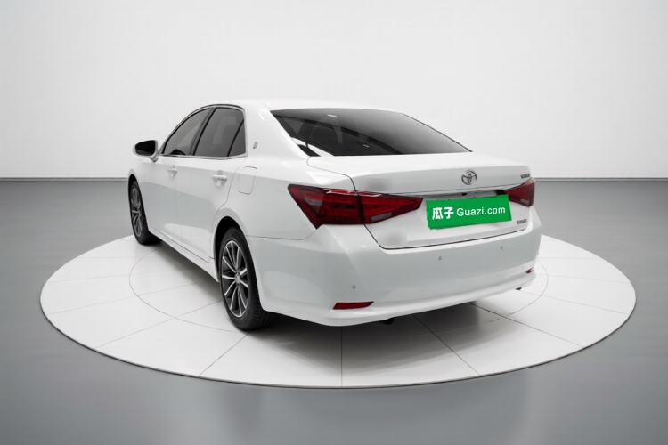 Used Toyota Crown 2015 2.0T Fashion Edition Rear Left 45 Deg