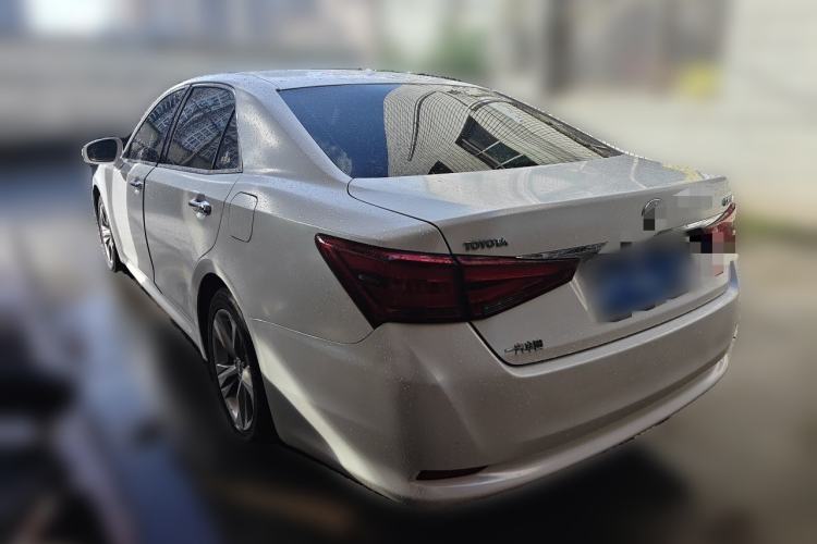Used Toyota Crown 2015 2.5L Fashion Limited Edition Rear Left 45 Deg