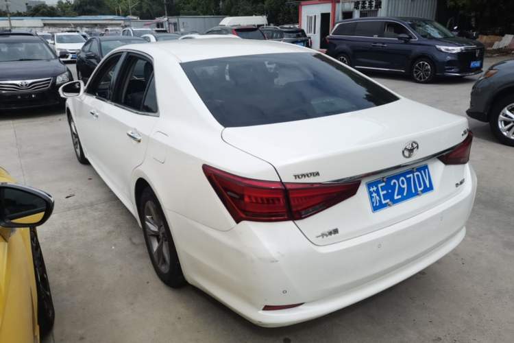 Used Toyota Crown 2015 2.0T Fashion Edition Rear Left 45 Deg