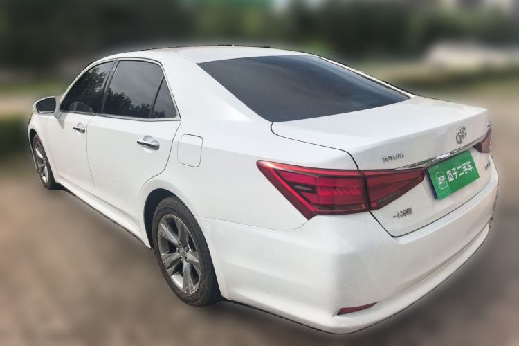 Used Toyota Crown 2015 2.0T Fashion Edition Rear Left 45 Deg