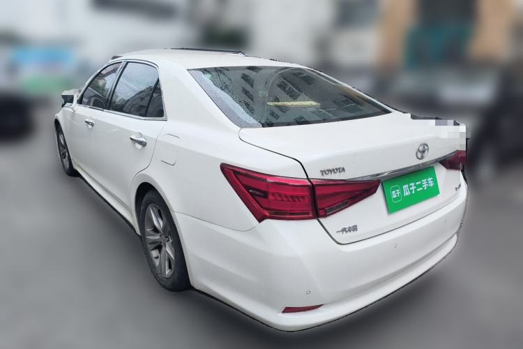 Used Toyota Crown 2015 2.0T Fashion Edition Rear Left 45 Deg