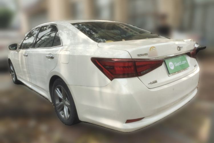Used Toyota Crown 2015 2.0T Fashion Edition Rear Left 45 Deg