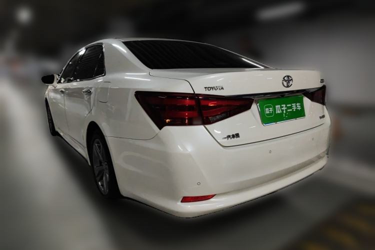 Used Toyota Crown 2015 2.0T Fashion Edition Rear Left 45 Deg