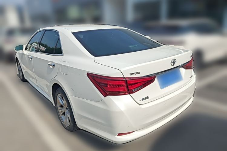 Used Toyota Crown 2015 2.0T Fashion Edition Rear Left 45 Deg