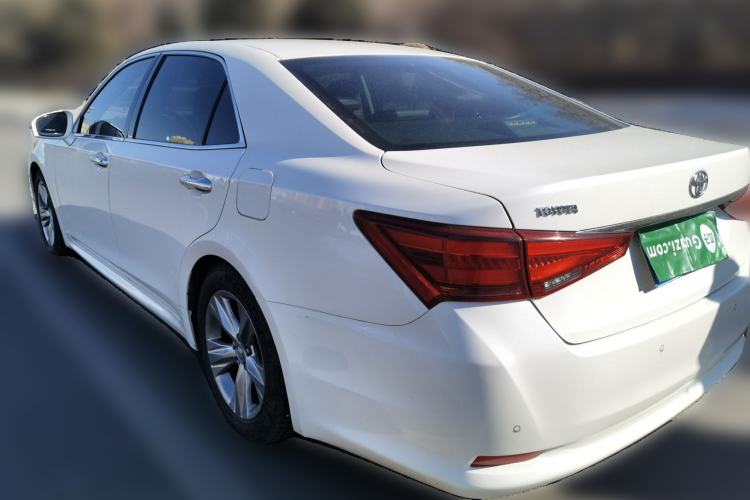 Used Toyota Crown 2015 2.0T Fashion Edition Rear Left 45 Deg
