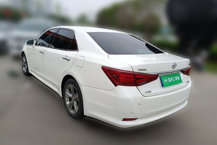 Used Toyota Crown 2015 2.0T Fashion Edition Rear Left 45 Deg