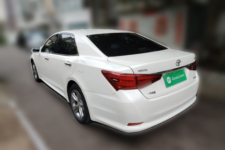 Used Toyota Crown 2015 2.0T Fashion Edition Rear Left 45 Deg
