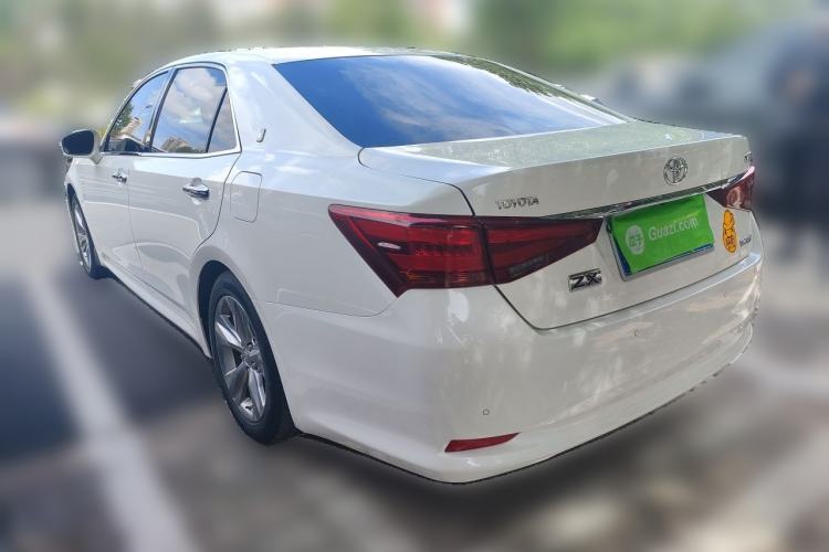 Used Toyota Crown 2015 2.0T Fashion Edition Rear Left 45 Deg