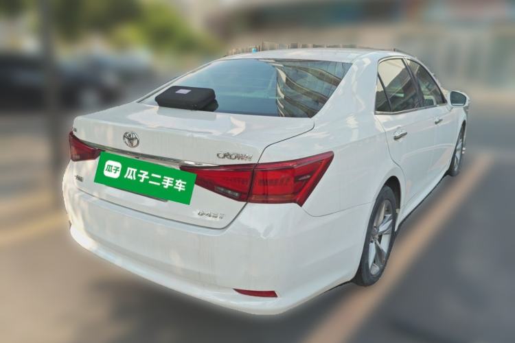 Used Toyota Crown 2015 2.0T Fashion Edition Rear Right 45 Deg