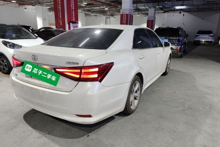 Used Toyota Crown 2015 2.5L Smart Edition Rear Right 45 Deg