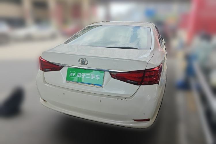 Used Toyota Crown 2015 2.0T Fashion Edition Rear Right 45 Deg