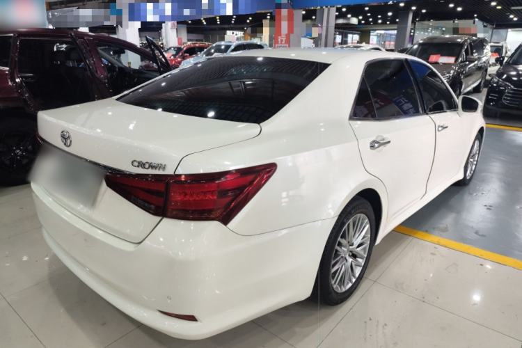 Used Toyota Crown 2015 2.5L Elite Edition Rear Right 45 Deg