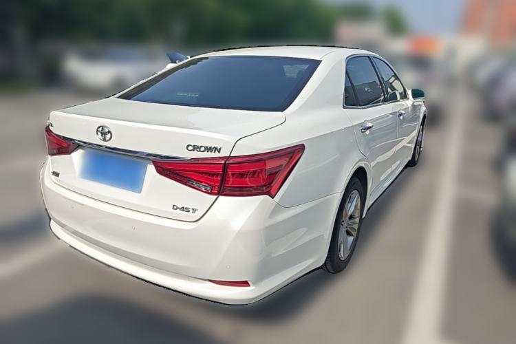 Used Toyota Crown 2015 2.0T Fashion Edition Rear Right 45 Deg