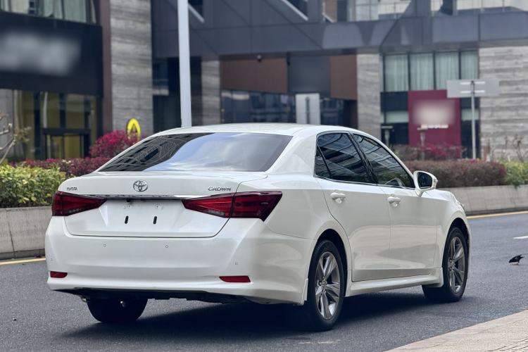 Used Toyota Crown 2015 2.5L Smart Edition Rear Right 45 Deg