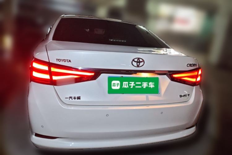 Used Toyota Crown 2015 2.0T Fashion Edition Rear