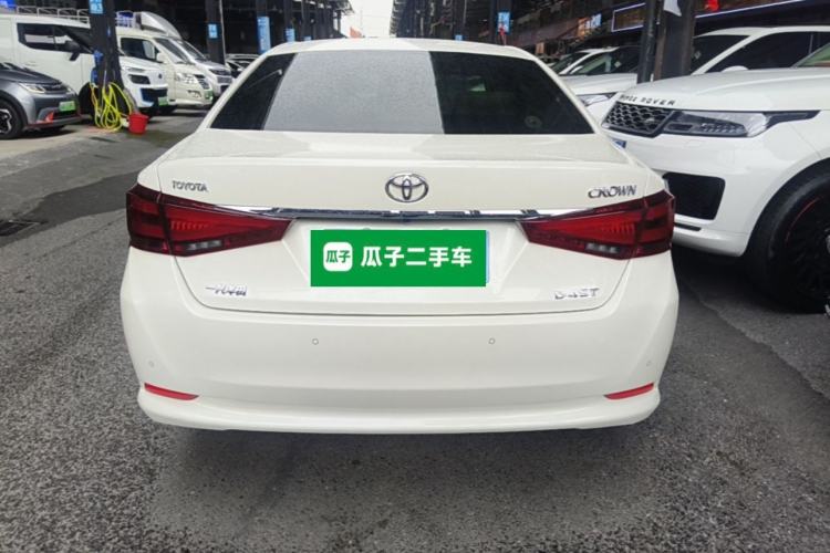 Used Toyota Crown 2015 2.0T Fashion Edition Rear