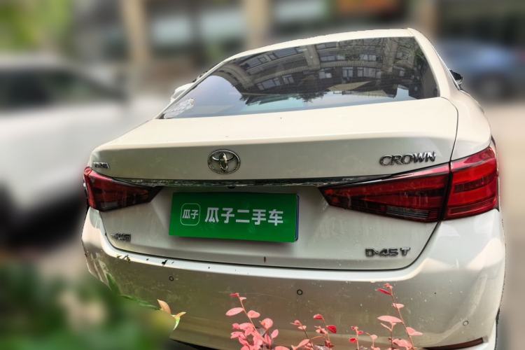 Used Toyota Crown 2015 2.0T Fashion Edition Rear
