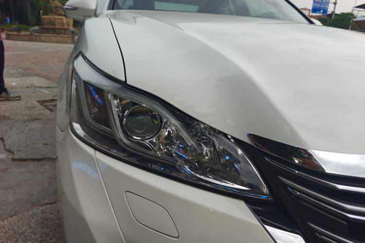 Used Toyota Crown 2015 2.0T Fashion Edition Right Front Headlight