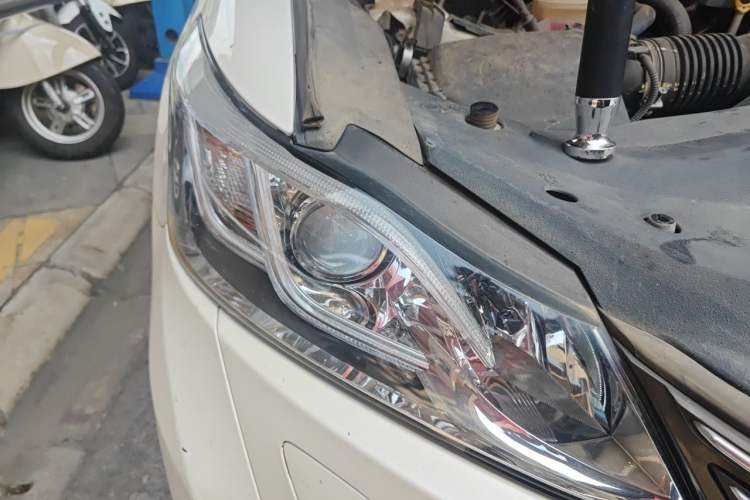Used Toyota Crown 2015 2.0T Fashion Edition Right Front Headlight
