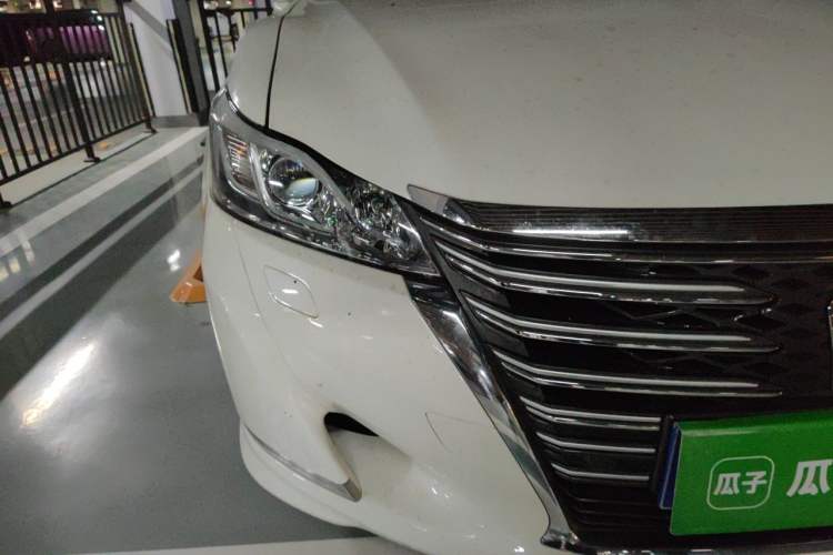 Used Toyota Crown 2015 2.0T Fashion Edition Right Front Headlight