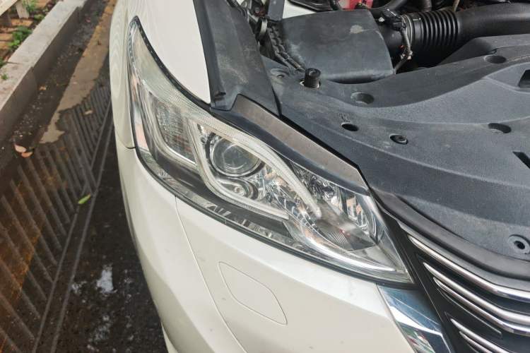 Used Toyota Crown 2015 2.0T Elite Edition Right Front Headlight