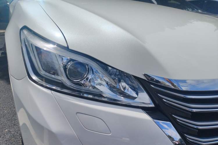 Used Toyota Crown 2015 2.0T Fashion Edition Right Front Headlight