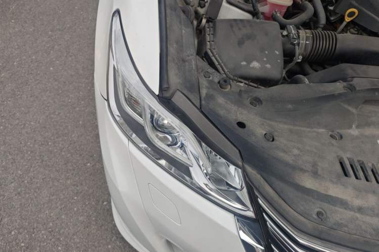 Used Toyota Crown 2015 2.0T Fashion Edition Right Front Headlight