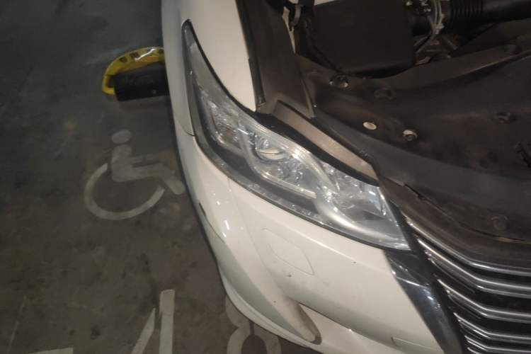 Used Toyota Crown 2015 2.0T Fashion Edition Right Front Headlight
