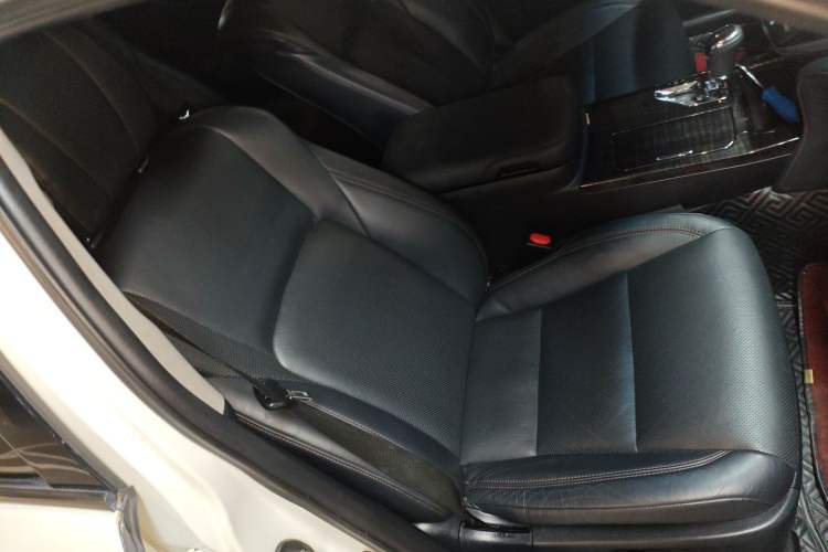 Used Toyota Crown 2015 2.0T Fashion Edition Right Front Seat