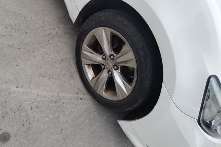 Used Toyota Crown 2015 2.0T Fashion Edition Right Front Wheel Hub